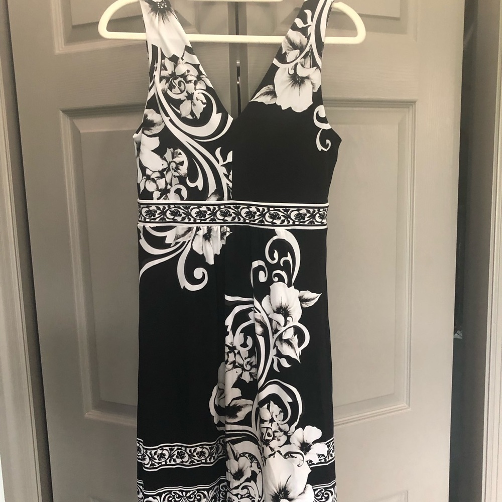 White House Black Market Dress - Picture 2 of 6